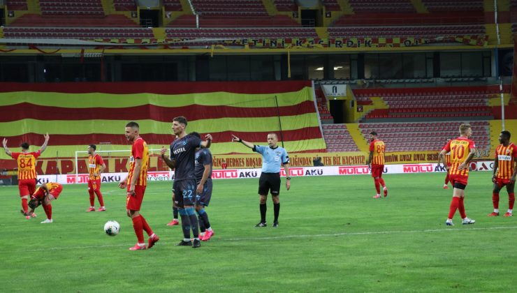 Antalyaspor – Kayserispor maçını Cüneyt Çakır yönetecek
