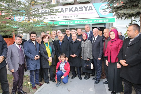 Başkan Dr. Memduh Büyükkılıç,  Birleşik Kafkasya Derneği’ni Ziyaret Etti