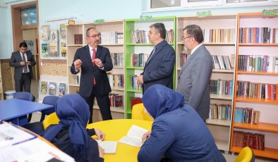 Başkan Kavuş’tan Her Okula Kitaplık Müjdesi