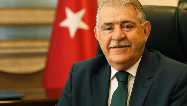 Başkan Mahçiçek, Zarifoğlu ve Karakoç’u Andı