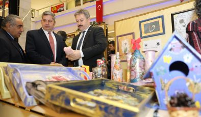 Başkan Palancıoğlu, El Sanatları Sergisini Gezdi