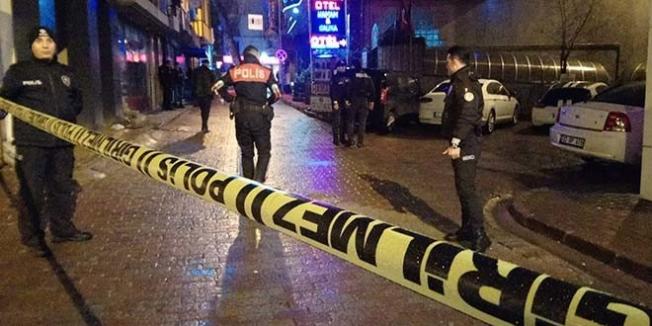 İzmir’de 19 Yaşındaki Genç Kurşun Yağdırdı ! Ölü ve Yaralı Var