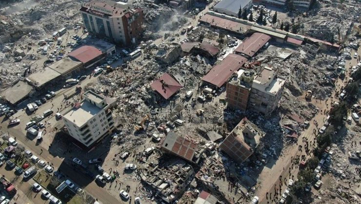 Deprem de can kaybı 36187