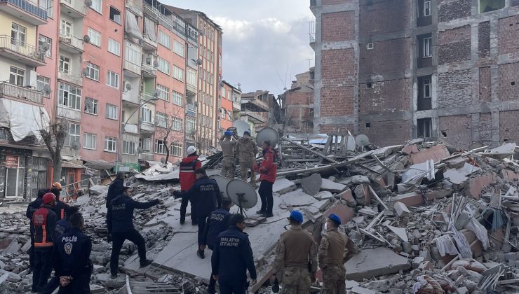 Malatya ‘da 5 katlı bina çöktü