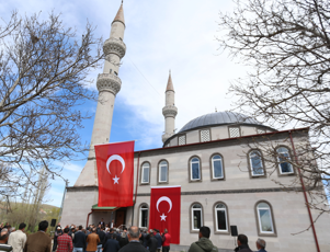 Sarıoğlan Muratbeyli Mahallesi Camii açıldı