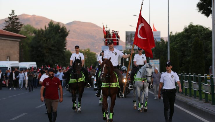 Türkiye Yüzyılının Kahramanları Demokrasi Yürüyüşü