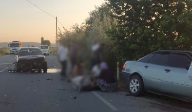 Kayseri-Ankara yolunda kaza: 2 araç çarpıştı