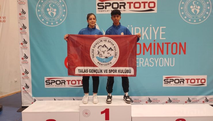 Badmintoncular Türkiye Şampiyonasından madalyayla döndü