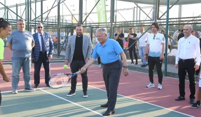 Büyükşehir’in Tenis Kortlarından 60 Bini Aşkın Vatandaş Faydalandı