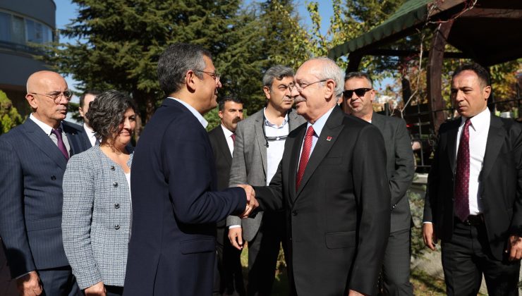 Özgür Özel, Kemal Kılıçdaroğlu’nu evinde ziyaret etti
