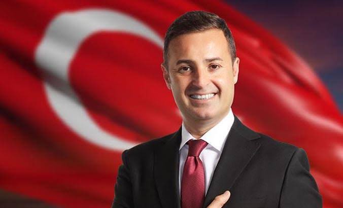 CHP,Balıkesir’de Ahmet Akın’ı aday gösterdi