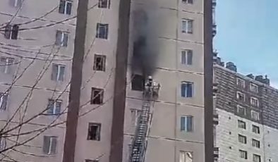 11 katlı binanın 5’inci katında çıkan yangın söndürüldü