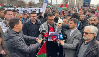 Kayseri’de yüzlerce vatandaş Filistin için yürüdü