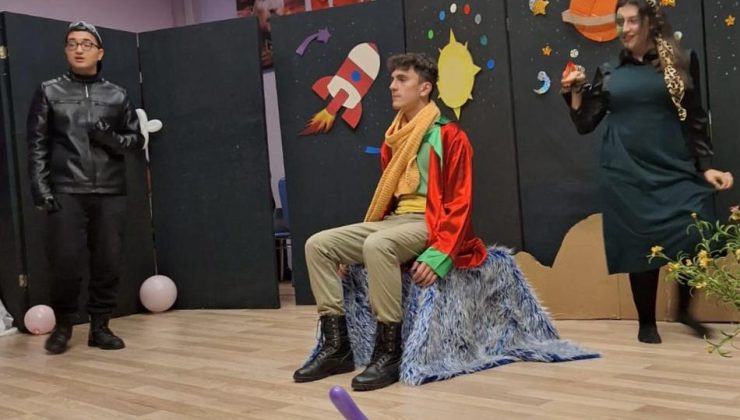 Talas Gençlik Merkezi’nde Küçük Prens tiyatro oyunu sahnelendi