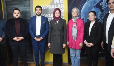 AK Parti Milletvekili Zehranur Aydemir: Türkiye yüzyılının, gençlerin yüzyılı olacağına eminiz