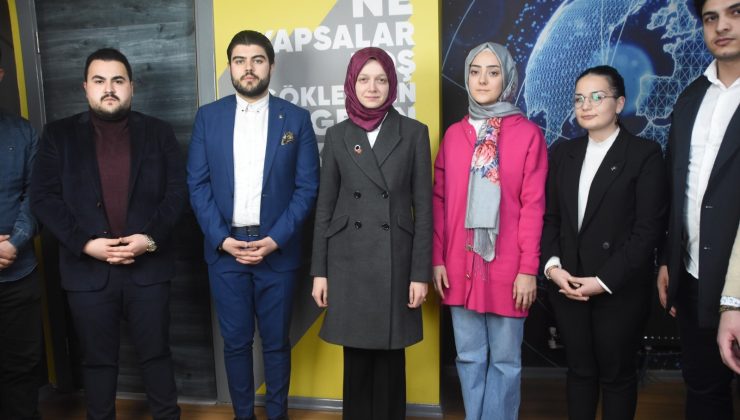 AK Parti Milletvekili Zehranur Aydemir: Türkiye yüzyılının, gençlerin yüzyılı olacağına eminiz