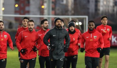 Kayserispor’da Beşiktaş maçı hazırlıkları başladı