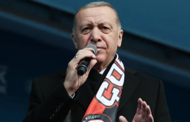 Erdoğan: “Bizim siyasetimizin merkezinde milletimiz vardır”