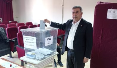 Sarız’da 581 oy fark ile CHP dönemi