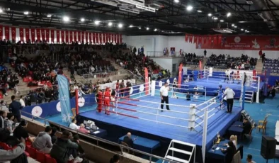 Okul Sporları Boks Şampiyonası başladı