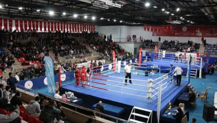 Okul Sporları Boks Şampiyonası başladı