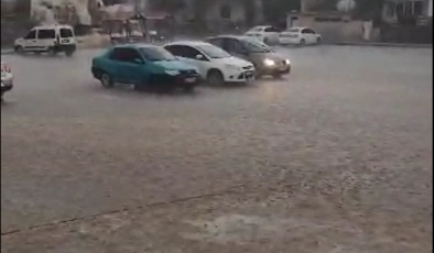 Büyüktuzhisar Mahallesinde yağış hayatı olumsuz etkiledi