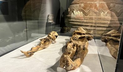Kayseri Arkeoloji Müzesi’nde 2 adet çocuk mumya sergileniyor