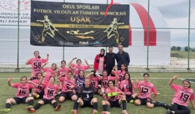 Kız Futbol Takımı Türkiye Finallerinde ilk 4’e kaldı